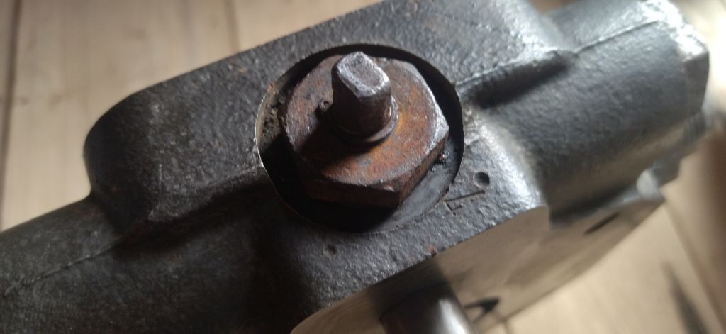 Valve Pump 1.jpg