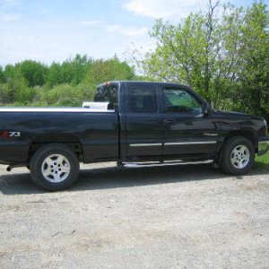 Alumi Tech Tonneau Covers IMG_0122.JPG