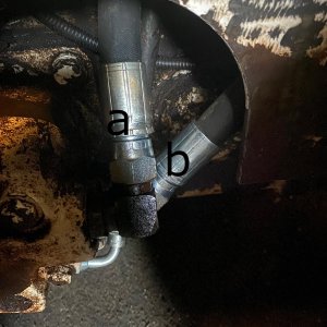 LEFT SIDE bobcat 743.jpg